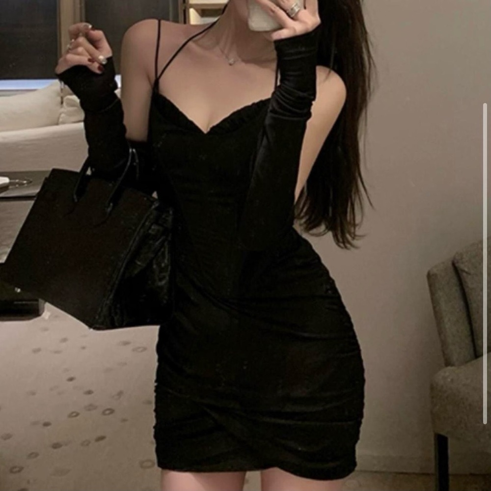 Elegant Black Spaghetti Strap Dress